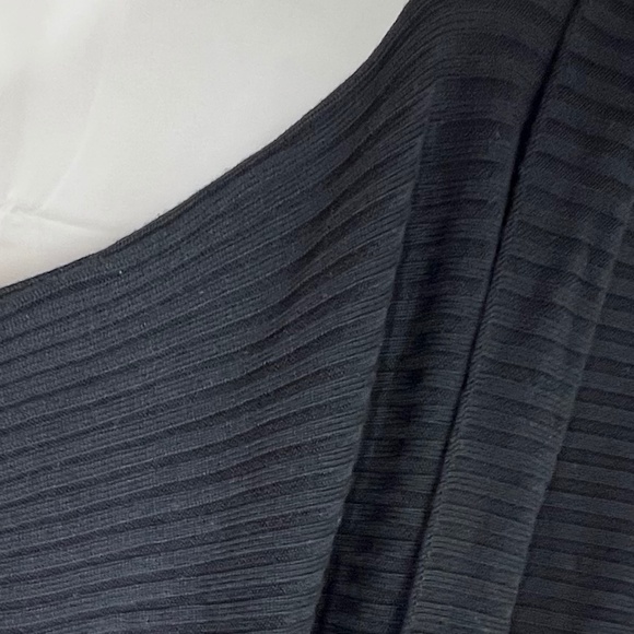 Talbots Woman Merino Wool Ribbed Shawl Sweater - Picture 10 of 11